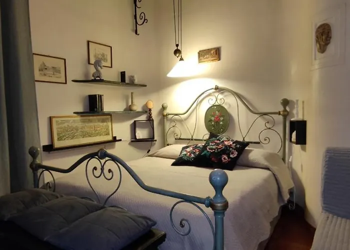 Bed & Breakfast Piazza Cavour Guest House